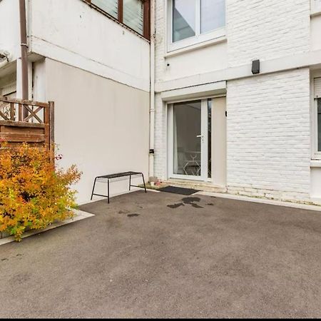 Escapade Pres De Lille - Appartement Charmant Avec Terrasse Et Parking Privee Mons-en-Baroeul Exteriör bild