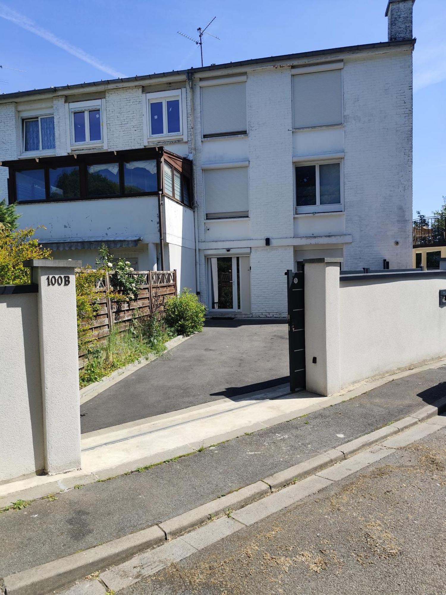 Escapade Pres De Lille - Appartement Charmant Avec Terrasse Et Parking Privee Mons-en-Baroeul Exteriör bild