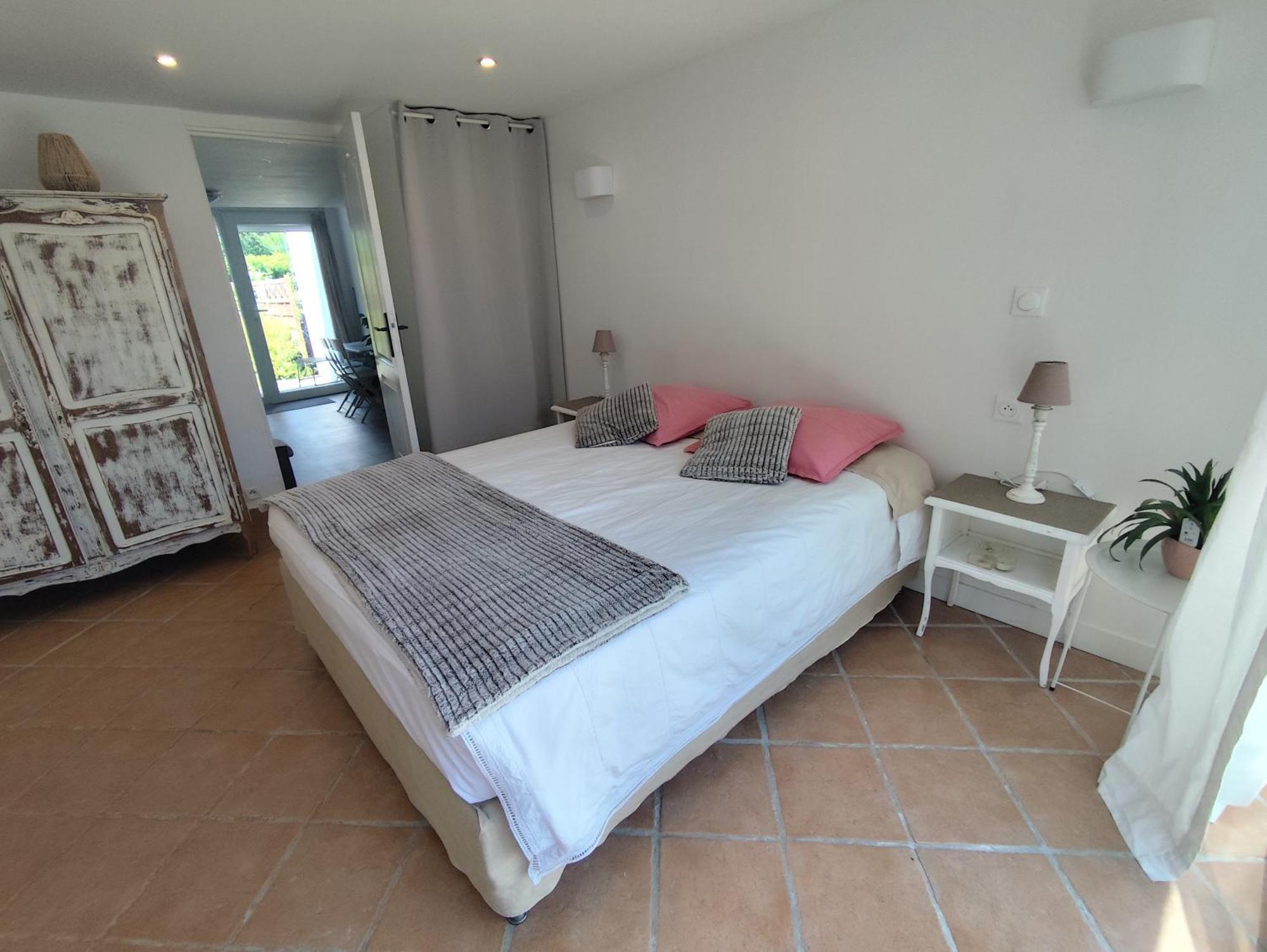Escapade Pres De Lille - Appartement Charmant Avec Terrasse Et Parking Privee Mons-en-Baroeul Exteriör bild